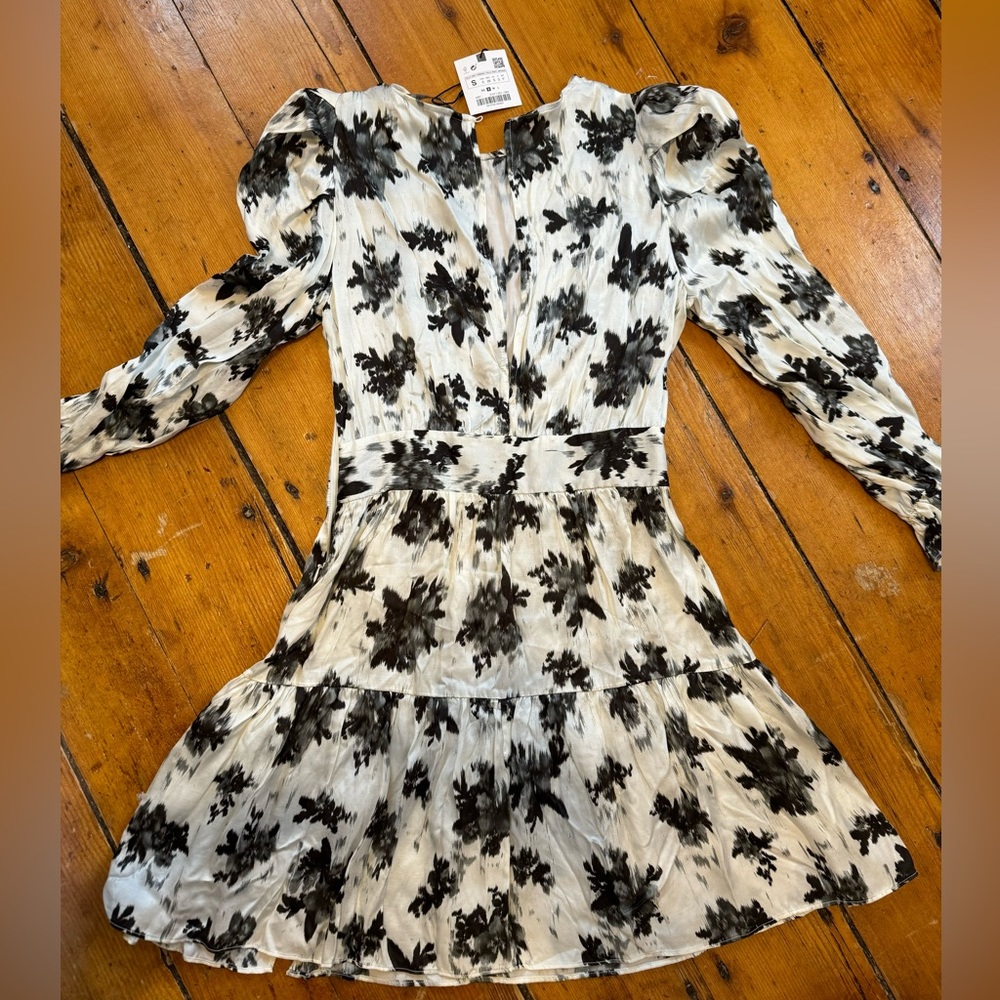 Zara Satin Floral Flirty Mini‎ Dress New w/tags Sz:S